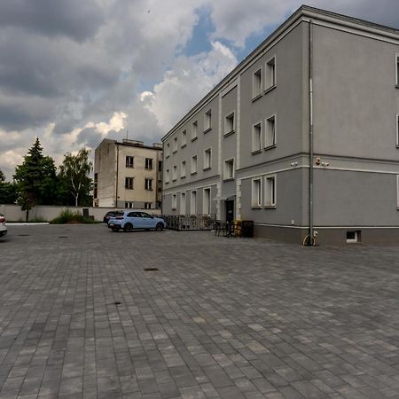Sleep&Fly Okecie Warsaw Airport B&B 외부 사진